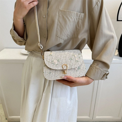 Borsa a Tracolla in Paglia Intrecciata Vintage da Donna con Ricamo Floreale Borsa Quadrata Piccola con Serratura Dorata
