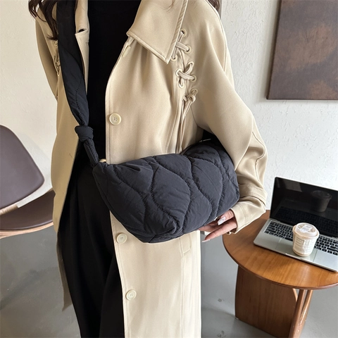 Borsa a Tracolla Trapuntata alla Moda per Donna Con Tracolla Annodata Borsa Tote Cloud Borsa a Mano Morbida Imbottita Casual da Viaggio