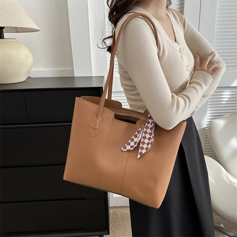 Women Large Capacity PU Leather Tote Bag Minimalist Urban Shoulder Underarm Bag With Decorative Scarf Daily Commuting Bag
