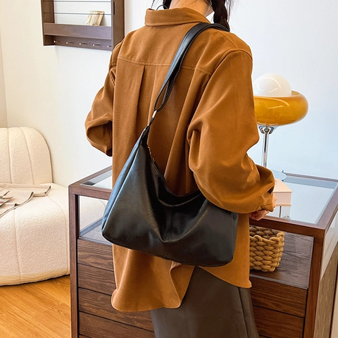 Vintage PU Leather Large Capacity Tote Shoulder Bag For Women Urban Minimalist Commuter Office Casual Daily Solid Color Bag