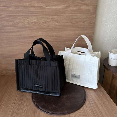 Mode Dames Gewatteerde Tote Bag Grote Capaciteit Polyester Schoudertas Casual Streetstyle Handtas Voor Dagelijks Gebruik