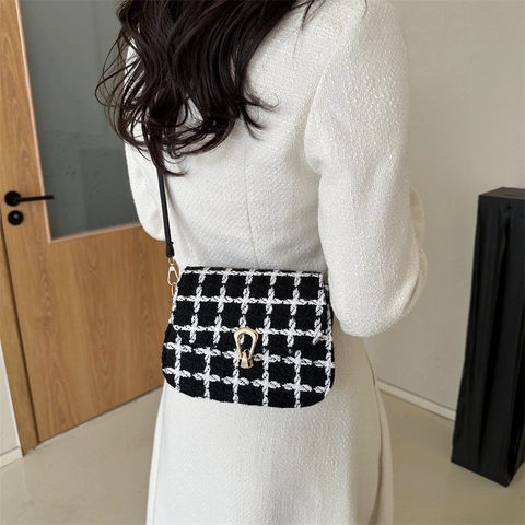Women's Plaid PU Shoulder Bag Elegant Plaid Pattern Small Square Bag With Metal Lock Crossbody Daily Leisure Purse