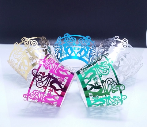 Laser Cut Reindeer Snowflake Cupcake Wrappers Hollow Pearl Paper Cake Wraps For Christmas Wedding Party Baking Decoration