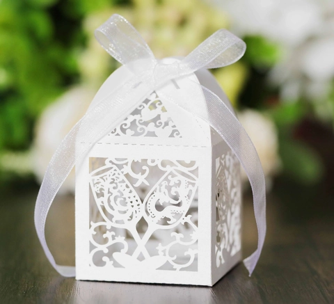 Elegant Laser Cut Wedding Favor Boxes Heart Champagne Glass Paper Candy Gift Box With Ribbon For Bridal Shower Birthday Party