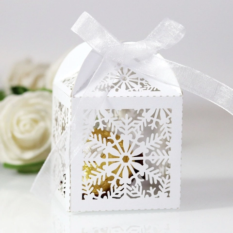 Caja de Regalo Corte Láser Copo de Nieve Cinta Dulces Navidad Boda Embalaje de Papel DIY