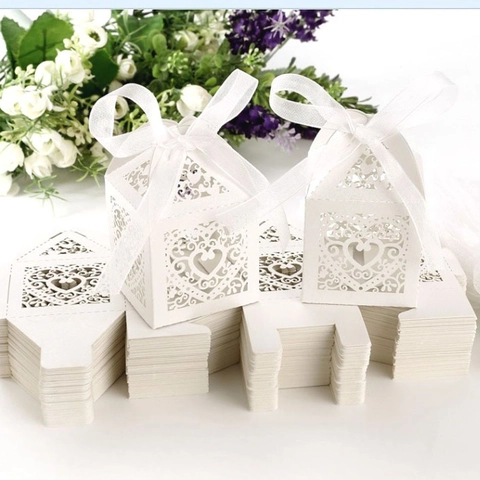 Laser Cut Heart Hollow Candy Box Pearlescent Paper Wedding Party Favor Gift Box With Ribbon Bow Packaging