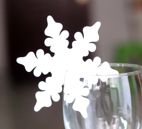 Snowflake Laser Cut Pearl Paper Place Cards For Wine Glass Christmas Wedding Party Decorative Table Hollow Out Paper Cards