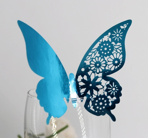 Eleganti Segnaposto a Farfalla 3D Intagliati al Laser Per Decorazione Festa Matrimonio Segnabicchiere in Carta Perlata Adesivi Murali