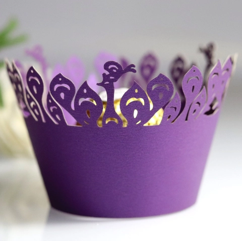 Lasergeschnittene Pfau-Muster Cupcake-Manschetten Hohl Perlmuttpapier Tortenrand Für Hochzeit Geburtstag Party Deko