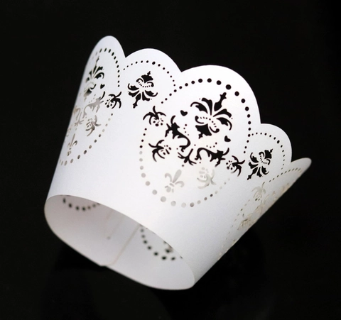 Laser Cut Floral Cupcake Wrappers Pearl Paper Hollow Cake Decorative Border For Wedding Birthday Party Table Decoration