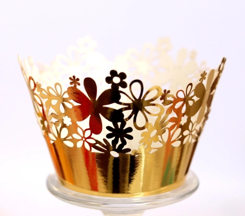 Florale Laserschnitt Cupcake Manschetten Perlmuttpapier Hohl Muffinbecher Dekorative Ränder Hochzeit Geburtstag Partybedarf