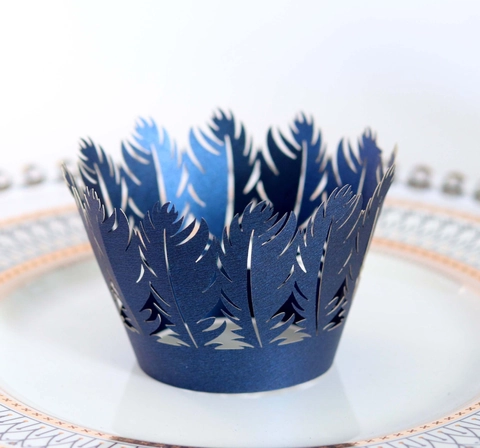 Laser Geschnitten Feder Papier Cupcake-Wrapper Hohl Kuchen Dekoration Für Hochzeit Geburtstag Party Backen Tisch Ornament