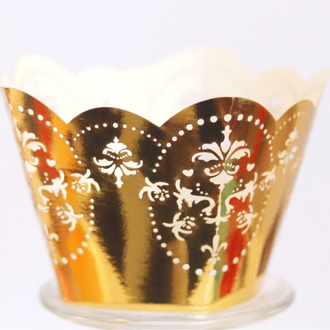 Laser Cut Cupcake Wrappers Pearl Paper Hollow Lace Design For Wedding Birthday Party Muffin Liners Cake Decorations