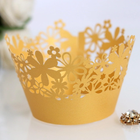 Eleganti Involucri per Cupcake con Fiori Intagliati al Laser in Carta Perlata Decorazioni per Torte per Matrimoni Feste di Compleanno