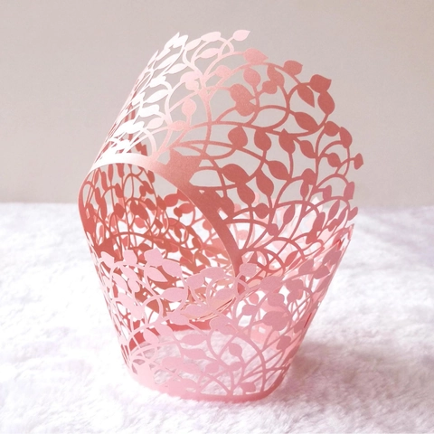 Elegant Laser Cut Leaf Cupcake Wrappers Pearlescent Paper Decorative Cake Liners For Wedding Birthday Baptism Party Table Decorations