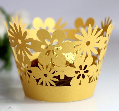 Laserschnitt Blumen Cupcake Förmchen Perlmuttpapier Hohlspitze Kuchen Deko Für Hochzeit Geburtstag Party Dekoration