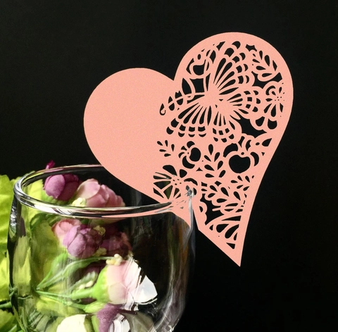 Tarjeta de Copa de Vino con Forma de Corazón Mariposa Hueca Corte Láser Papel Perla Tarjeta de Lugar para Decoración de Mesa de Boda Fiesta