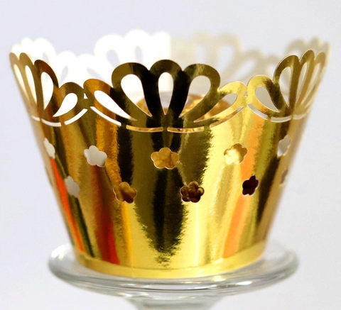 Involucri per Cupcake Tagliati al Laser Carta Perlata Decorazione per Matrimonio Compleanno Festa Corona Floreale