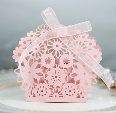 Exquisita Caja de Dulces de Flores Cortada con Láser Caja de Regalo para Bodas Con Lazo para Chocolate de San Valentín