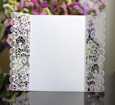 Elegante Lasergeschnittene Florale Hohl Einladungskarten Perlpapier Spitze Hochzeit Grußkarten Dreifach Gefaltet Verlobung Party Zubehör