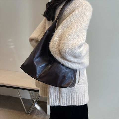 Women Retro Large Capacity PU Leather Tote Bag Korean Style Minimalist Solid Color Commuting Shoulder Hobo Handbag Bag