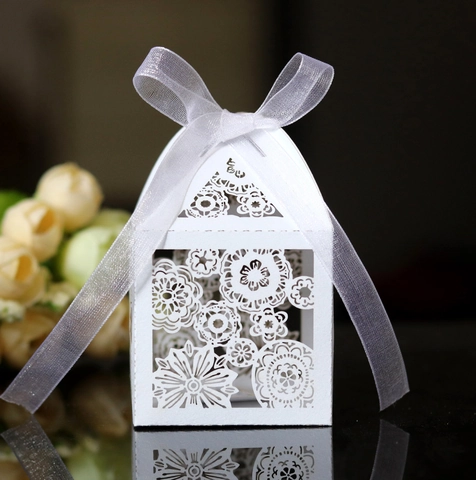 Scatole per Caramelle Nuziali Intagliate al Laser in Carta Perlescente Con Nastro per Decorazioni Bomboniere per Feste