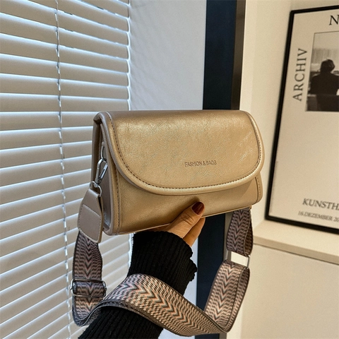 Vrouwen Retro Kleine Vierkante Schoudertas PU Leer Effen Kleur Crossbody Tas Met Geometrisch Patroon Brede Band Stedelijke Mode Handtas