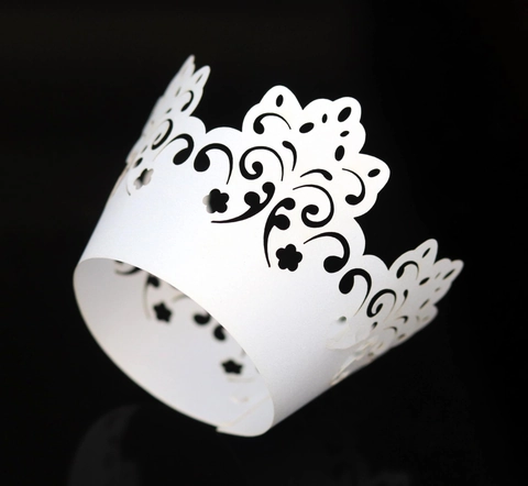 Elegant Laser Cut Pearl Paper Cupcake Wrappers Hollow Floral Lace Design For Wedding Birthday Party Cake Decoration Supplies