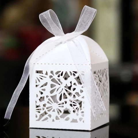 Europäische Lasergeschnittene Perlmuttpapier Schmetterling Blumen Süßigkeitenbox Hochzeit Party Geschenk Schokolade Verpackung Mit Band