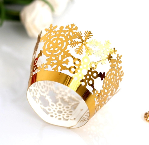 Christmas Snowflake Laser Cut Cupcake Wrappers Hollow Pearl Paper Cake Edging For Wedding Birthday Party Winter Decoration