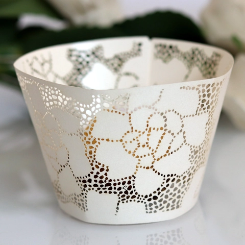 Laser Cut Rose Flower Lace Cupcake Wrappers Pearlescent Paper Hollow Out Cake Decor For Wedding Birthday Party Banquet