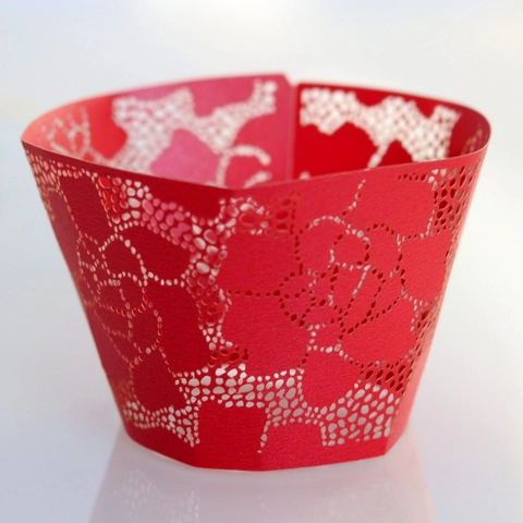 Laser Cut Rose Flower Lace Cupcake Wrappers Pearlescent Paper Hollow Out Cake Decor For Wedding Birthday Party Banquet