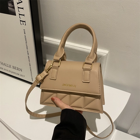 Retro PU Leder Gesteppt Kleine Quadratische Umhängetasche Koreanische Minimalistische Handtasche Umhängetasche Mit Gold Hardware Damen