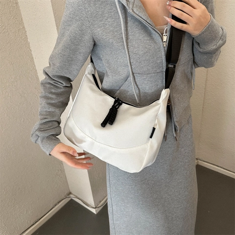 Borsa a Tracolla Hobo da Donna in Tessuto Oxford Grande Capacità Impermeabile Borsa a Mezzaluna Sportiva Minimalista per Pendolari
