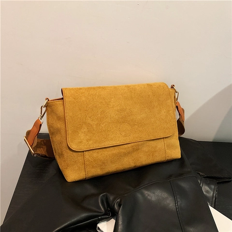 Women Large Capacity Nylon Shoulder Crossbody Bag Minimalist Solid Color Flap Hobo Bag Vintage Stitched Daily Fashion Messenger Bag