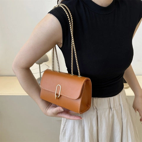 Dames Vintage PU Leer Kleine Vierkante Schoudertas Metalen Slot Contraststiksel Mode Ketting Crossbody Handtas