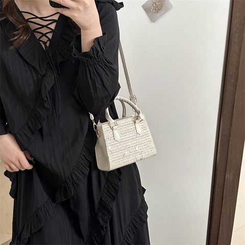 Women Summer Pastoral Straw Woven Small Square Crossbody Bag Floral Embroidery Beach Vacation Shoulder Handheld Bag