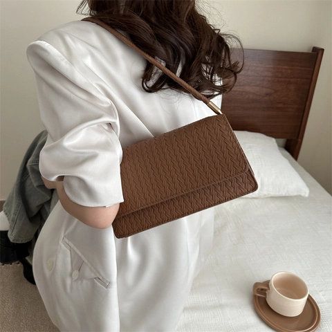 Women Woven Texture PU Leather Shoulder Bag Vintage Small Square Underarm Bag Chic Solid Color Commute Handbag For Office