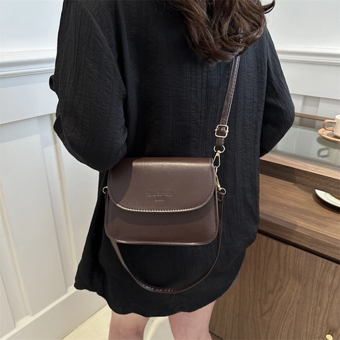 Bolso de Hombro Pequeño Cuadrado de Cuero PU para Mujer Minimalista Vintage con Solapa Bolso Bandolera Color Sólido Moda Diaria