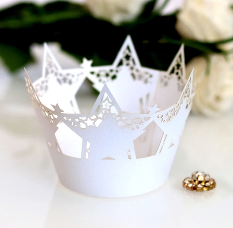 Laser Cut Hollow Star Cupcake Wrappers Pearl Paper Crown Cake Liners Decorative Lace Wraps For Wedding Birthday Party Favors