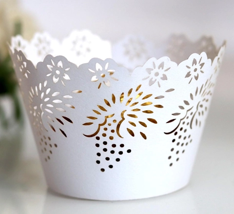 Laser Cut Cupcake Wrappers Hollow Out Floral Paper Cake Border Decorative Lace Muffin Cup Liners Wedding Birthday Party