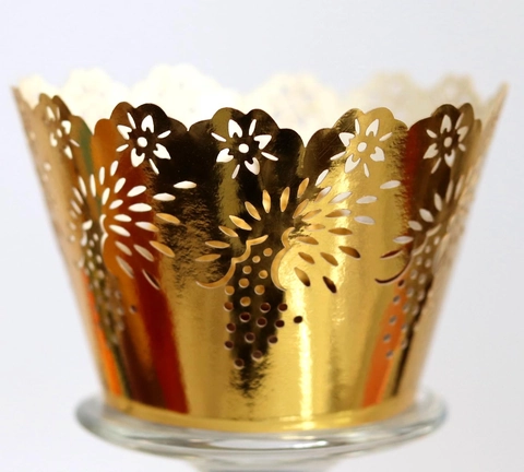 Laser Cut Cupcake Wrappers Hollow Out Floral Paper Cake Border Decorative Lace Muffin Cup Liners Wedding Birthday Party