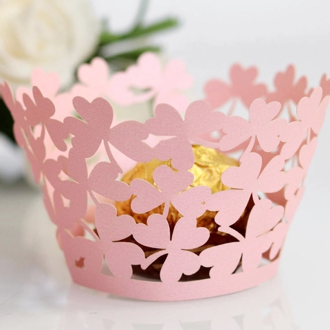 Elegante Lasergeschnittene Cupcake-Manschetten Hohl Kleeblatt Herz Muster Papier Kuchenliner Für Hochzeit Geburtstag Party Deko