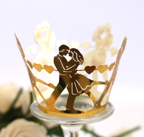 Lasergeschnittene Romantische Liebespaar Herz Papier Cupcake-Manschetten Hohle Kuchendekoration Für Hochzeit Valentinstag Party Dekor