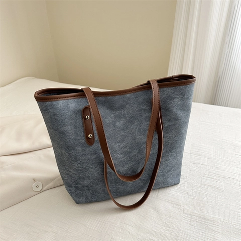 Bolso Tote de Cuero PU de Gran Capacidad para Mujer Minimalista Color Sólido Bolso de Hombro con Remaches de Metal Moda Diario