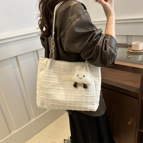 Borsa Tote in Nylon da Donna Grande Capacità Vintage Trama a Nido d'Ape Pieghettata Borsa a Tracolla Casual con Ciondolo a Nuvola