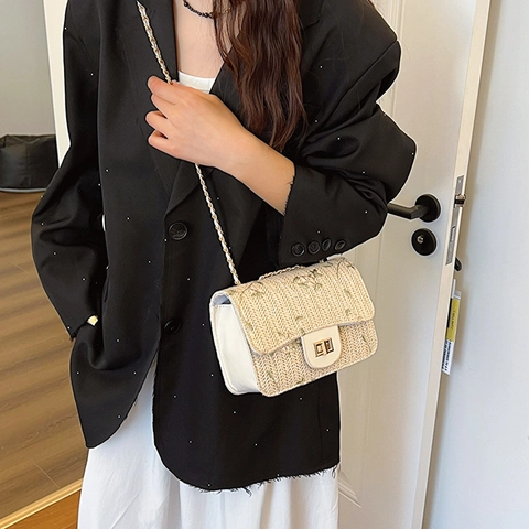 Borsa a Spalla in Paglia Ricamata con Fiori Donna Estate Spiaggia Intrecciata Catena Piccola Borsa a Tracolla Quadrata Vacanza Viaggio