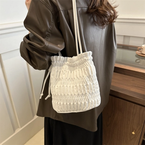 Women's Ruched Drawstring Bucket Bag Large Capacity Trendy Pleated Underarm Shoulder Bag PU Leather Soft Surface Purse