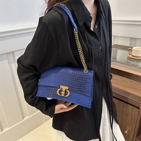 Trendy Crocodile Pattern PU Leather Chain Shoulder Bag For Women Vintage Style Crossbody Small Square Bag With Metal Lock
