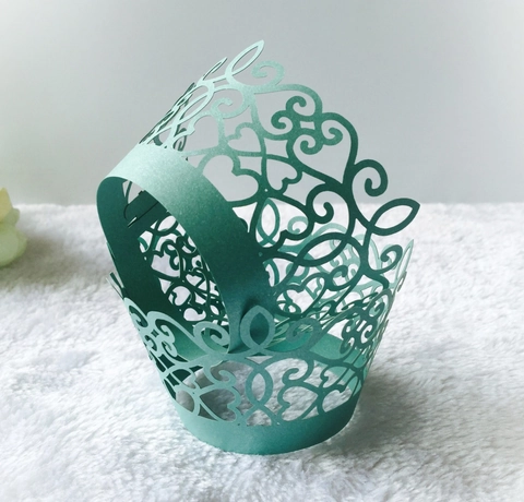 Eleganti Bordi per Cupcake Con Motivo a Volute di Cuore Taglio Laser Rivestimenti in Carta Cava per Matrimonio Compleanno Festa